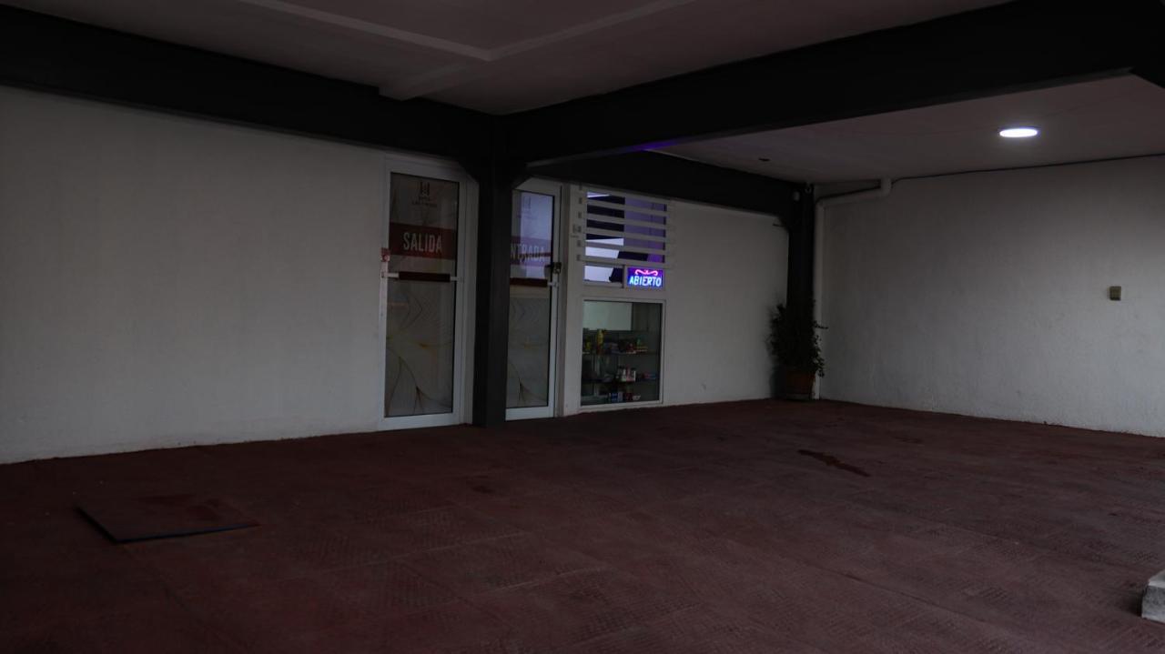 Hotel Las Torres Tehuacán Exteriör bild