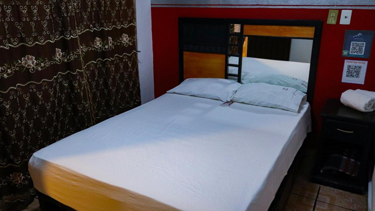 Hotel Las Torres Tehuacán Exteriör bild